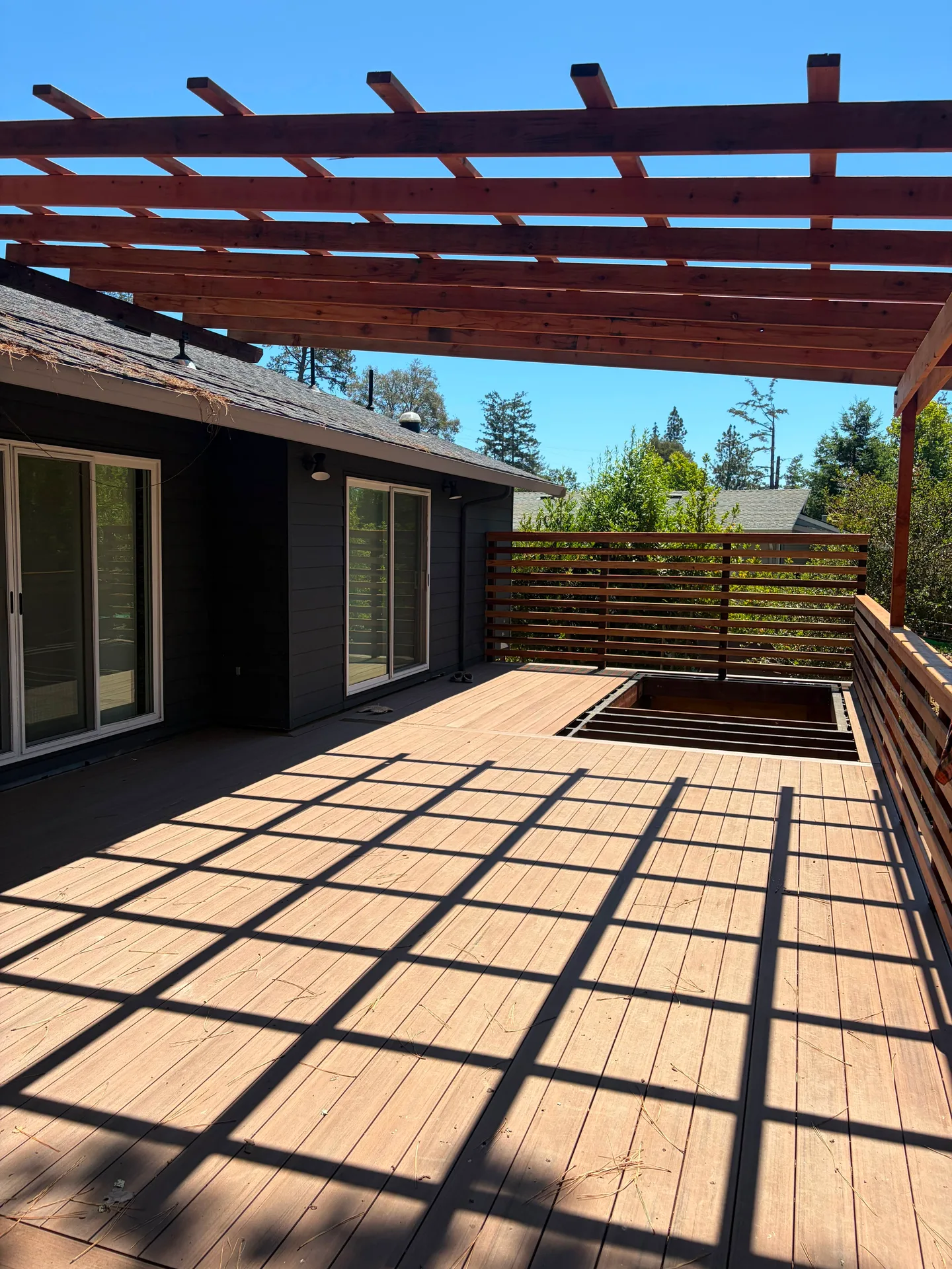 Finished deck with pergola and privacy screen